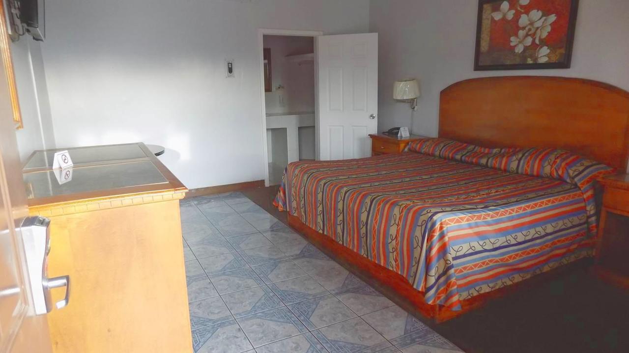 Hotel Del Camino Ciudad Cuauhtemoc  Luaran gambar