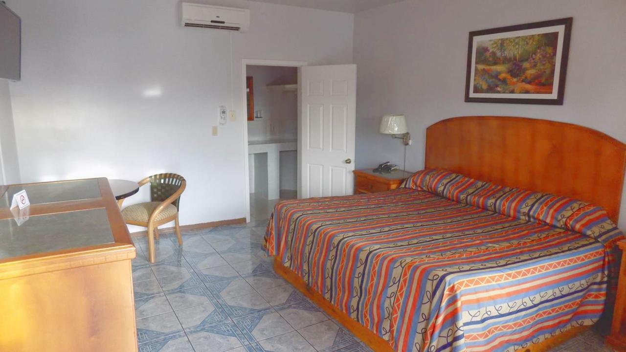 Hotel Del Camino Ciudad Cuauhtemoc  Luaran gambar